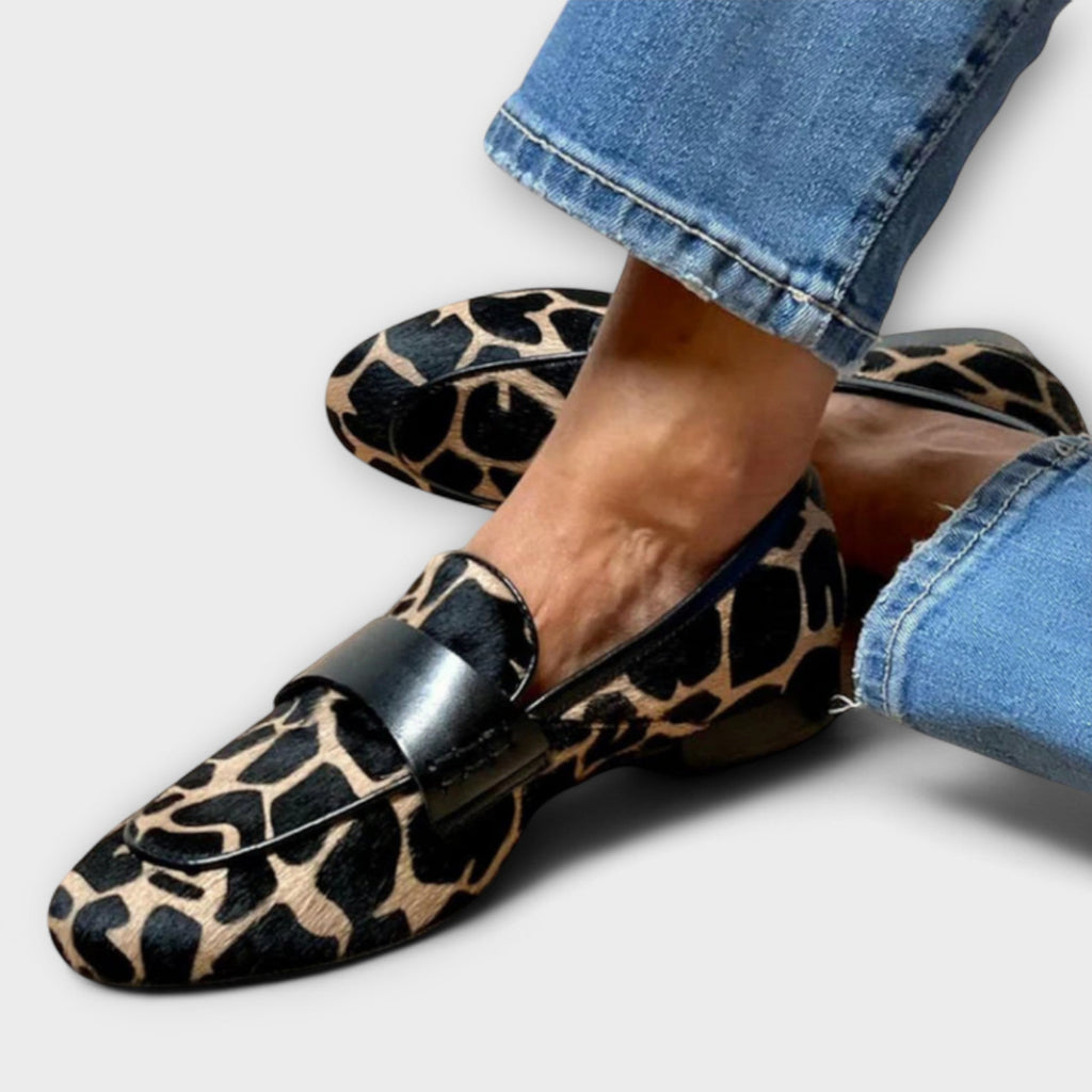 PAULA – Mocasines elegantes de punta afilada