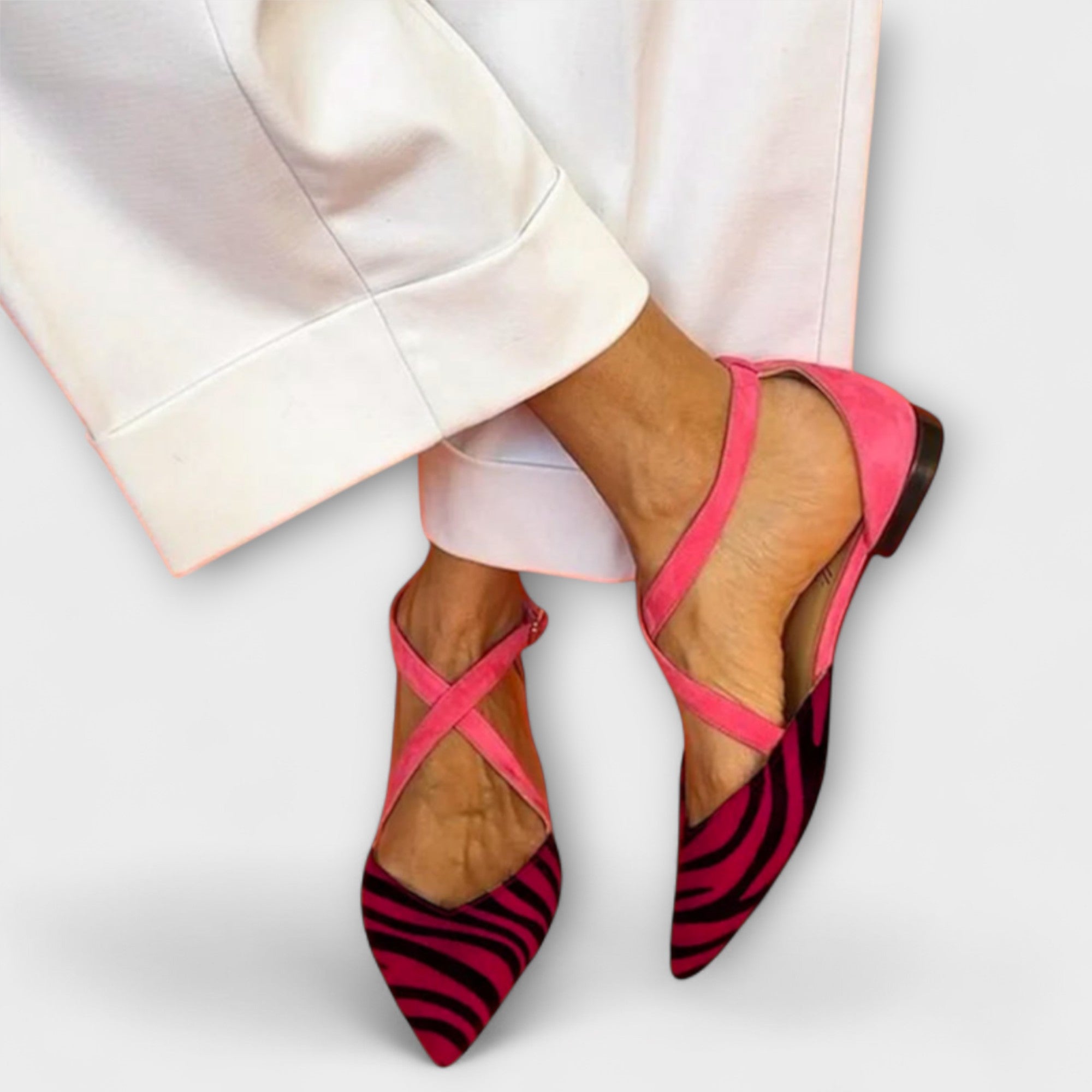 Gabrielle - Mocasines elegantes con sofisticado detalle de banda