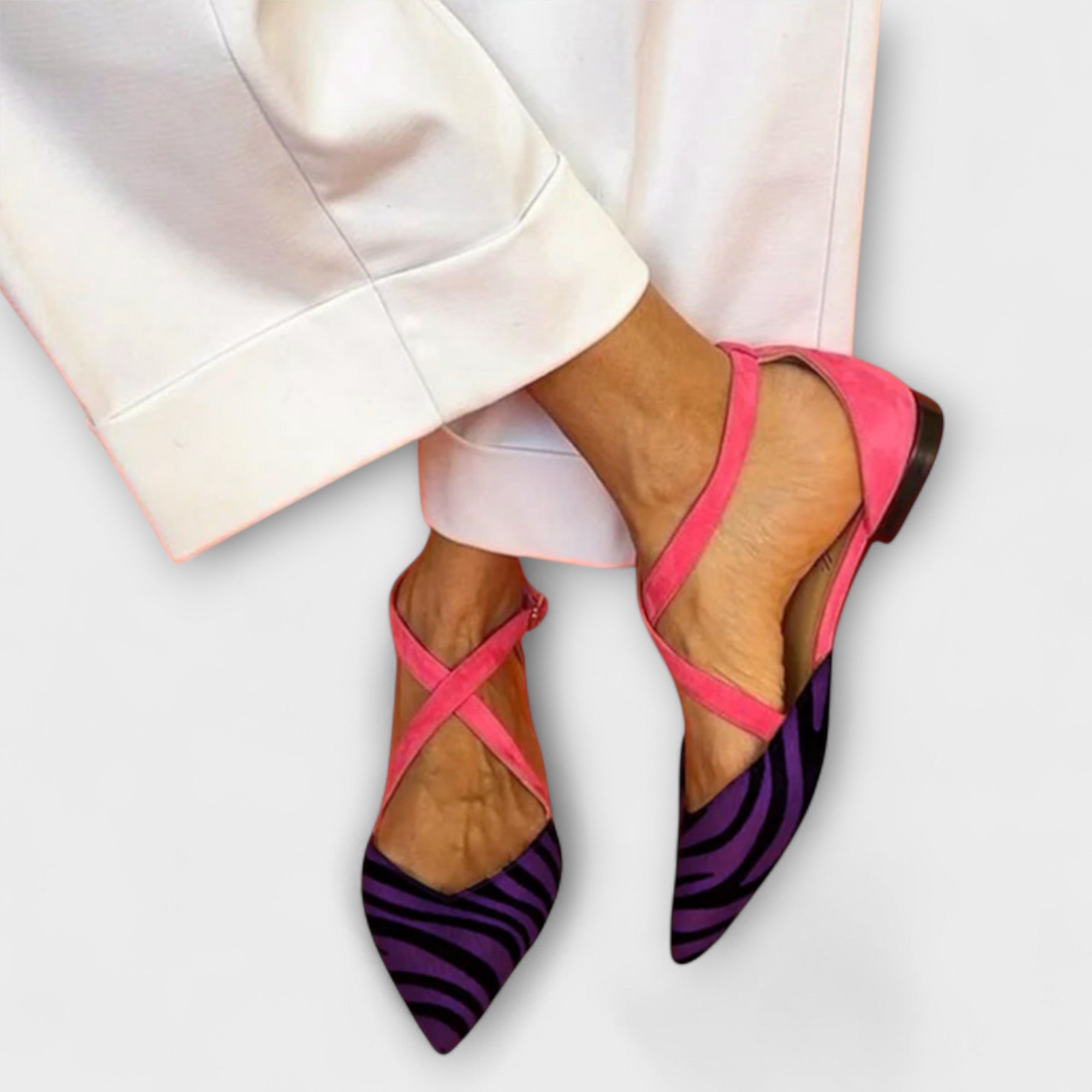 Gabrielle - Mocasines elegantes con sofisticado detalle de banda