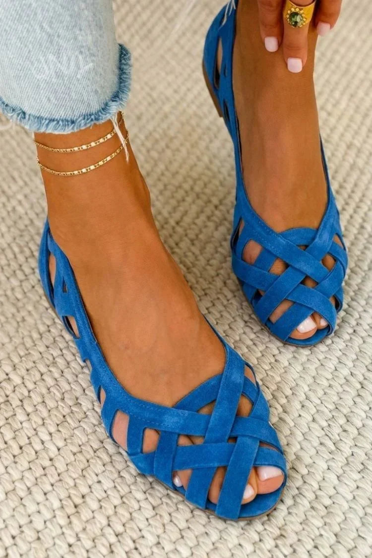 Jenefer | Sandalias planas elegantes de punta abierta con modernas tiras de tela cruzadas