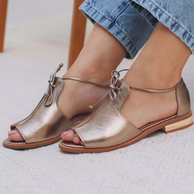 Lilliana – Elegantes sandalias de cuero con tiras
