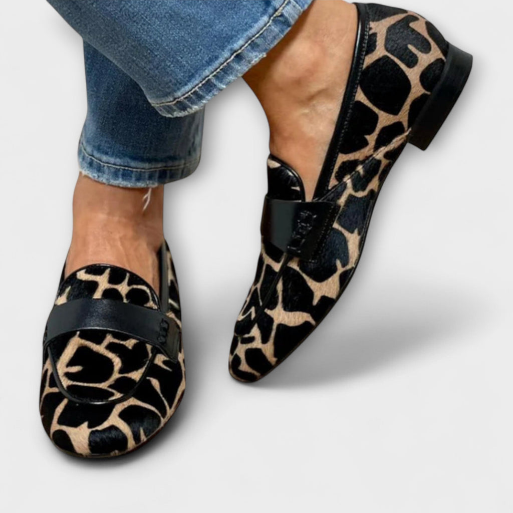 PAULA – Mocasines elegantes de punta afilada