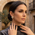 Pendientes elegantes de ópalo dorado