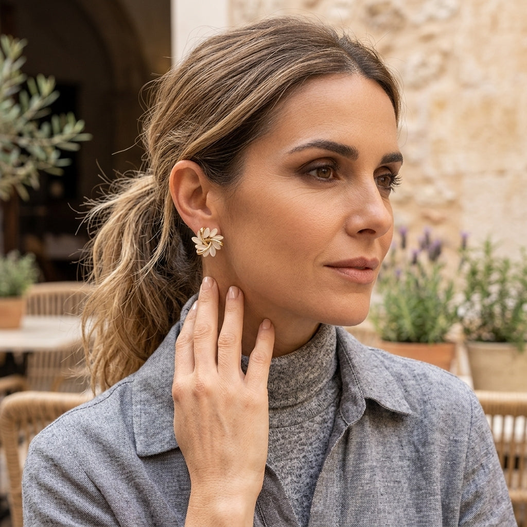Pendientes elegantes de ópalo dorado